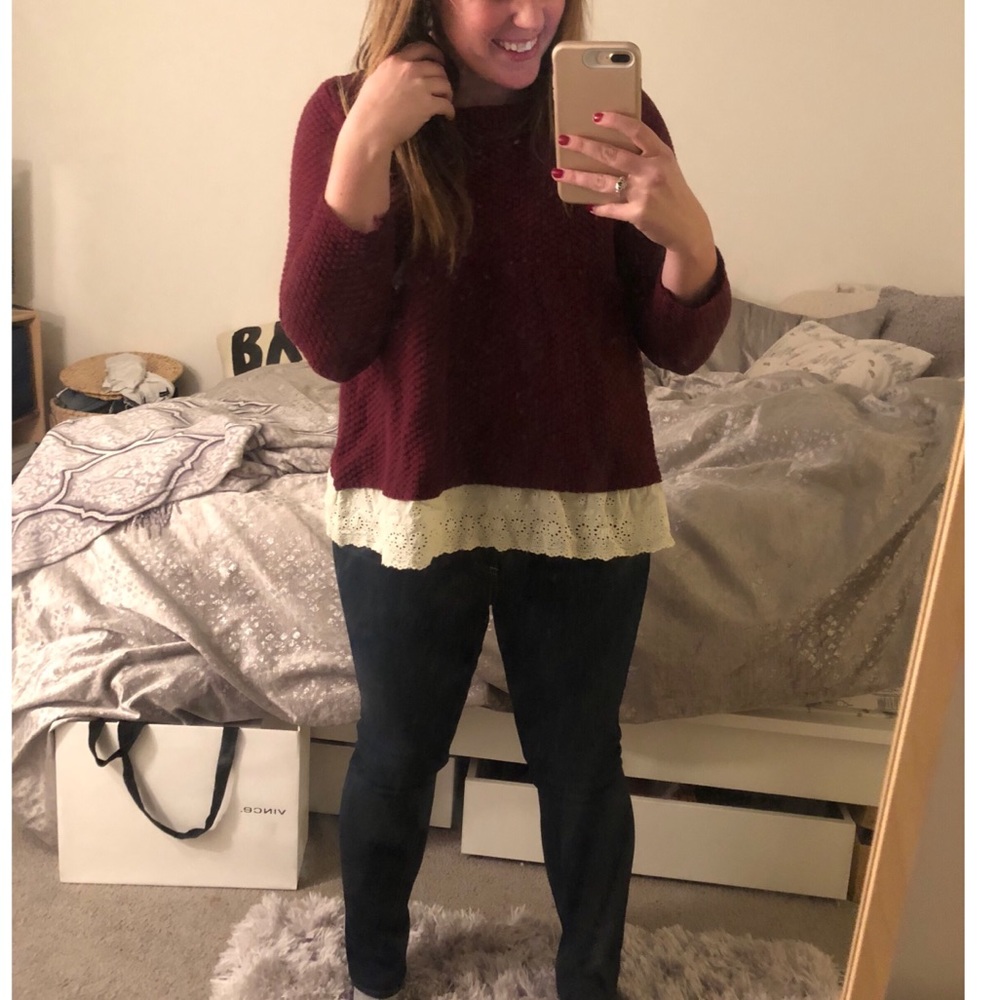 Textured Lace hem Sweater - Picture 5 of 5